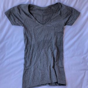Grey swiftly tech lululemon v neck